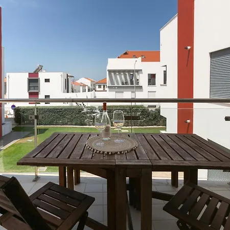 Baleal Deluxe Flat * Ferrel